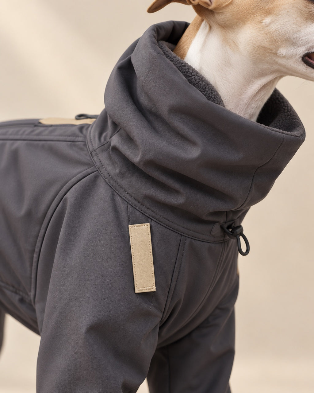 Bozkır Softshell Dog Suit — fabric and fastening detail