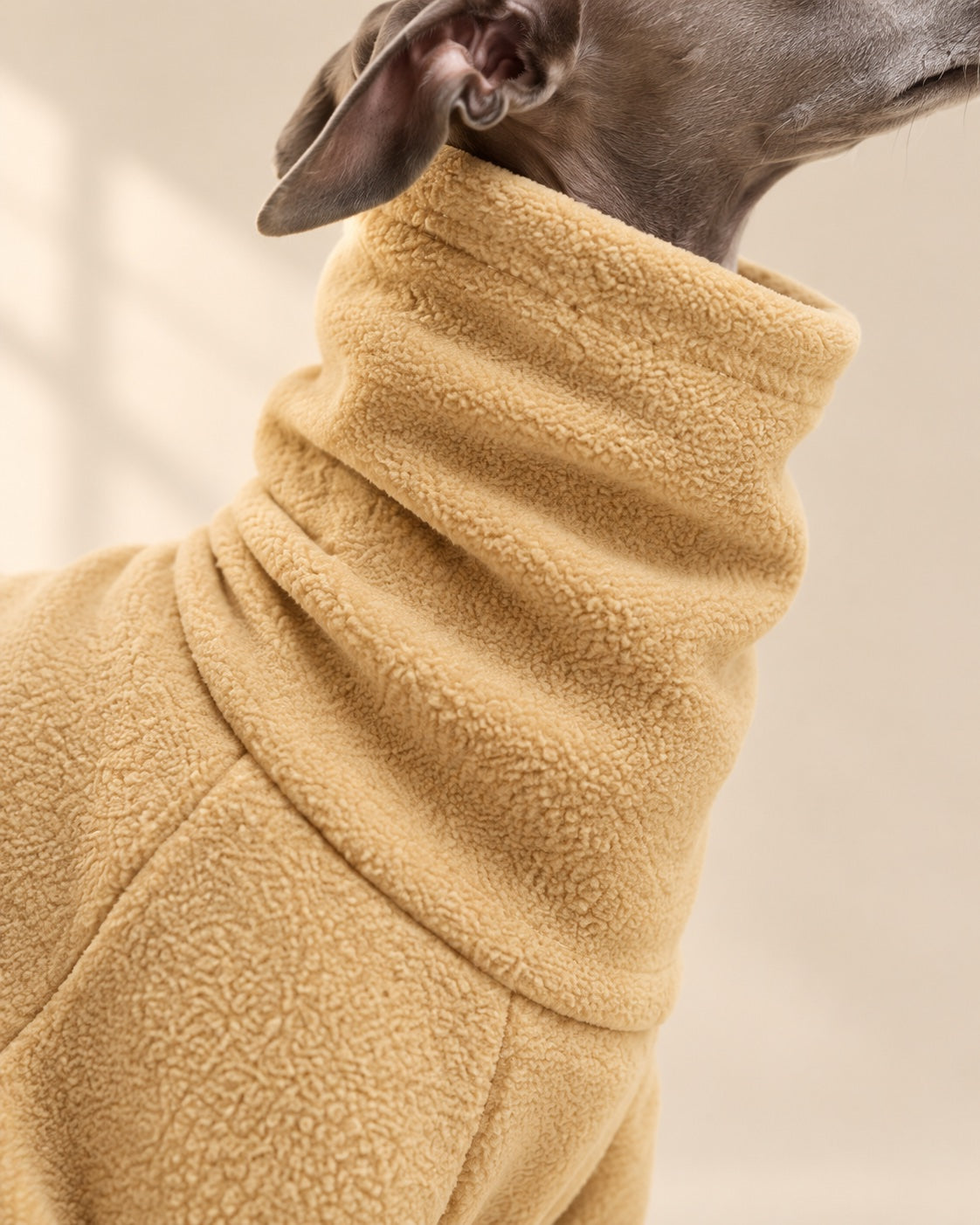 Kumul Fleece Dog Suit — fabric and fastening detail